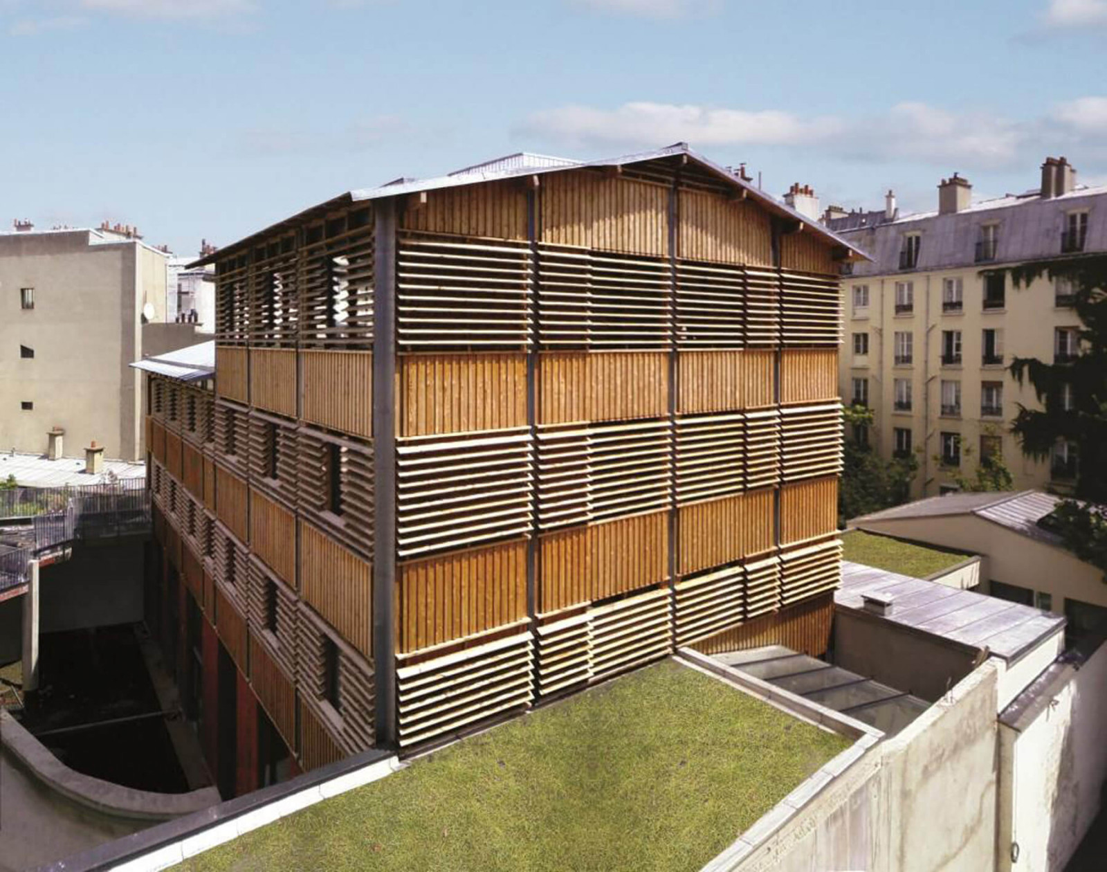 graam-lavoir-01-logements-paris-exterieur-facade-bois