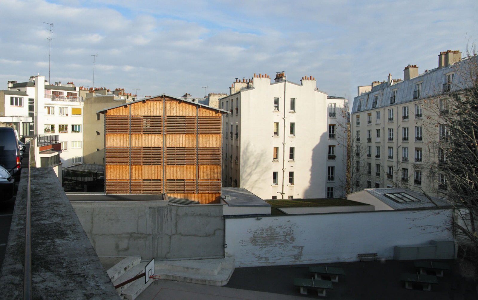 graam-lavoir-02-logements-paris-exterieur-ville-horizon-facade-bois