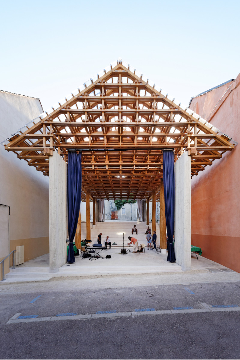 graam-halle-de-lormes-charpente-bois-bois-vert-nievre__15