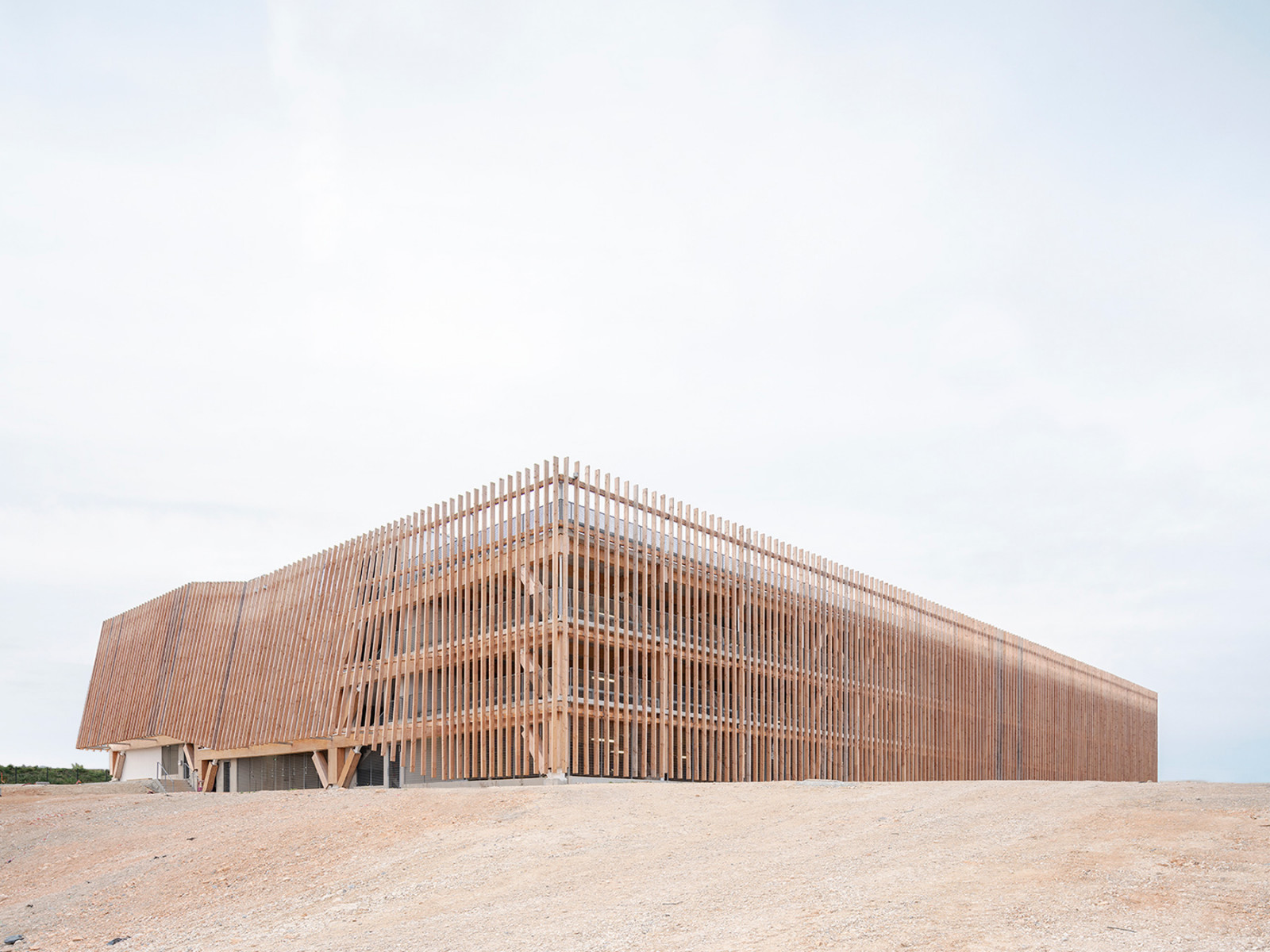 graam-silo-01-equipement-parking-dijon-structure-facade-bois