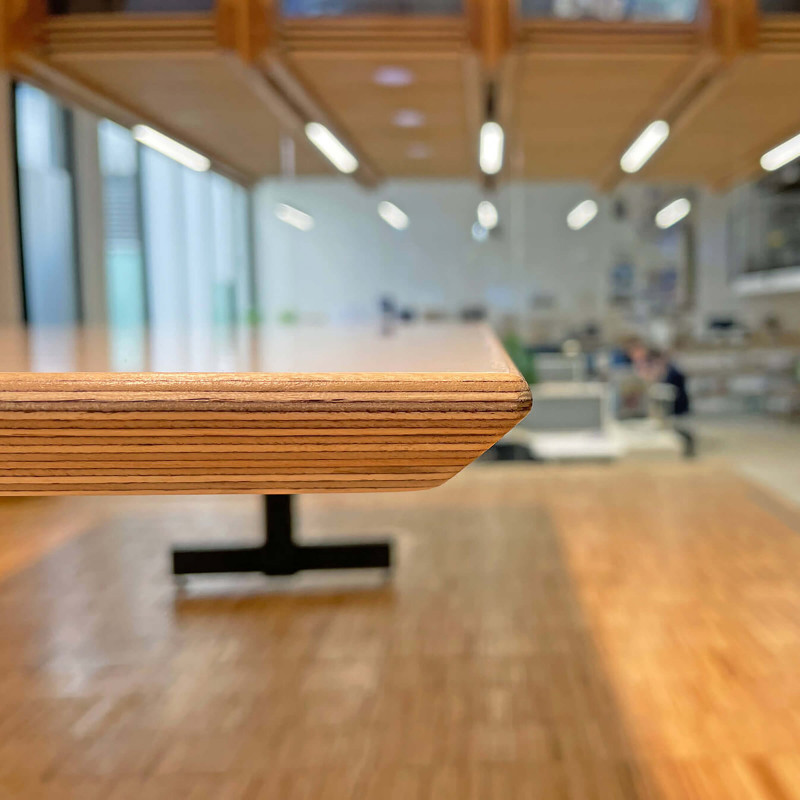 graam-table-reunion-accueil-agence-bois-acier-contreplaque