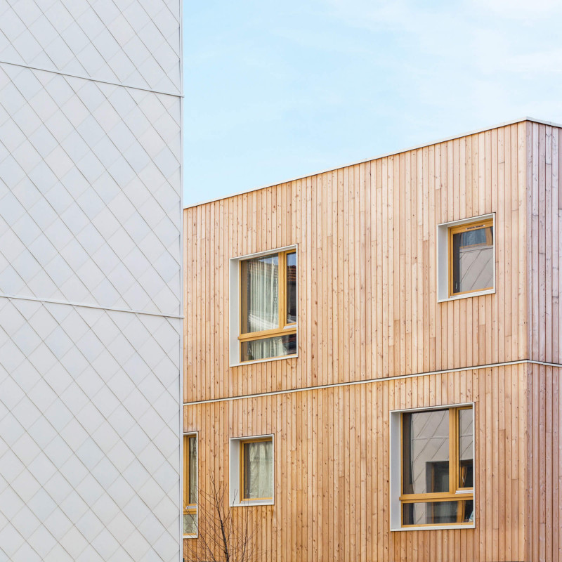 graam-wolokura-00-logements-montreuil-exterieur-bardage-bois-ardoise